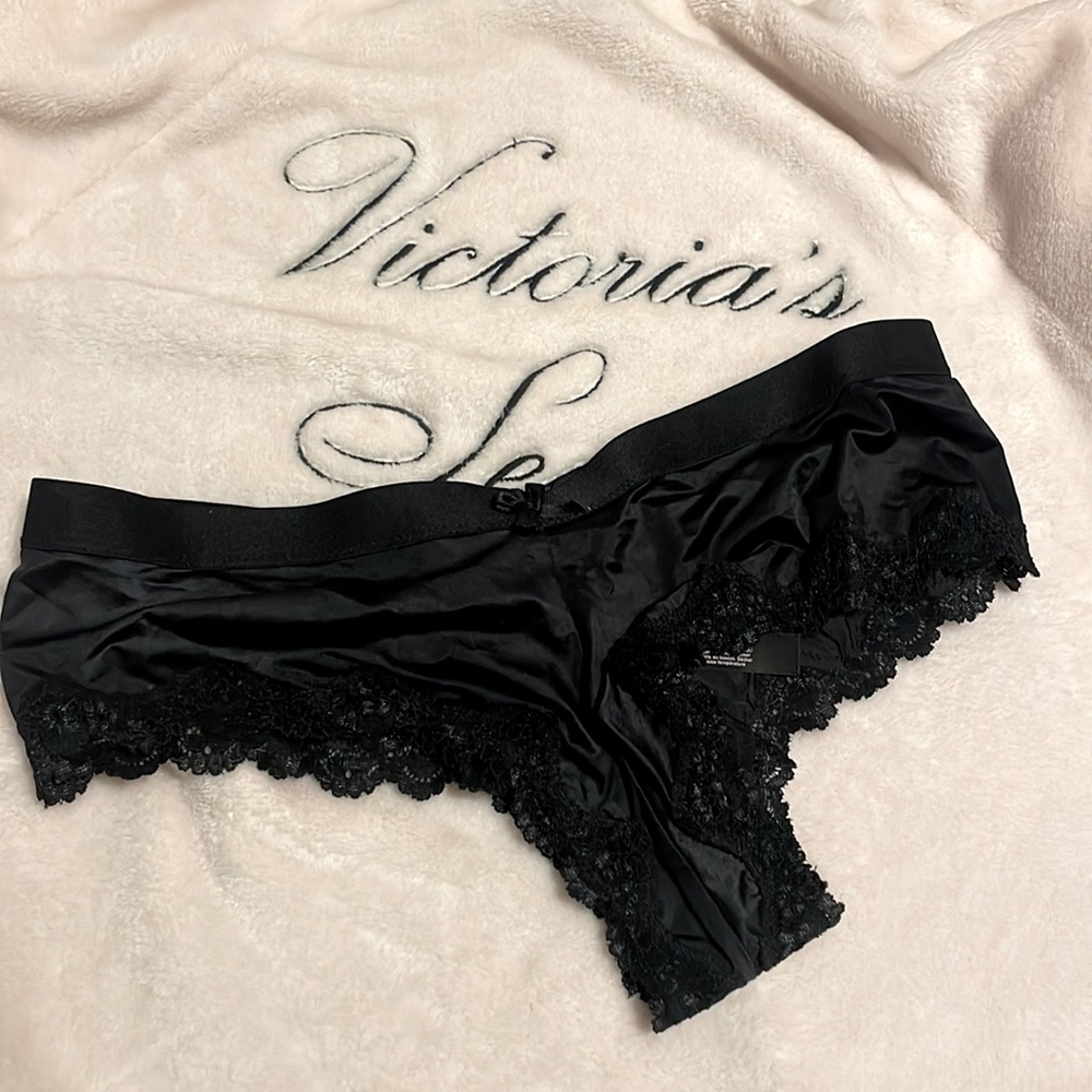 Victoria’s Secret Cheeky black size medium panties